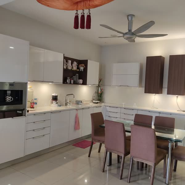 Condominium for Sale at Desa Kiara - Vannesa Tay - Kitchen - PropertyGuru.com.my