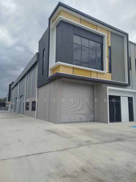 Semi-D Factory for Sale in Eco Business Park V (Puncak Alam) - Mansonn Chan - Exterior - PropertyGuru.com.my
