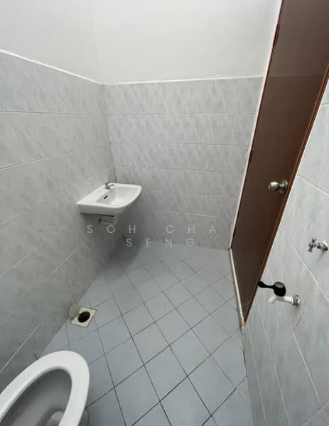 3-storey Terraced House for Rent in Skudai (Johor) - Soh Chai Seng - Bathroom - PropertyGuru.com.my