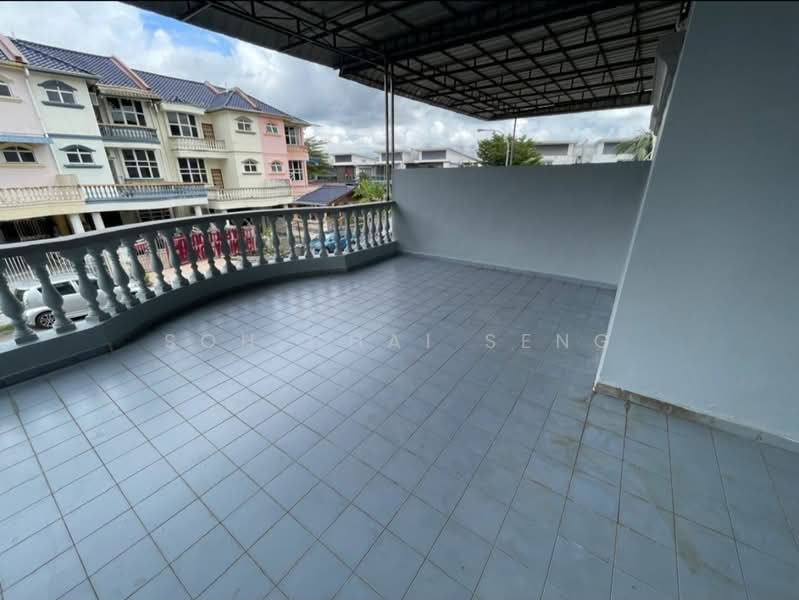 3-storey Terraced House for Rent in Skudai (Johor) - Soh Chai Seng - Balcony - PropertyGuru.com.my