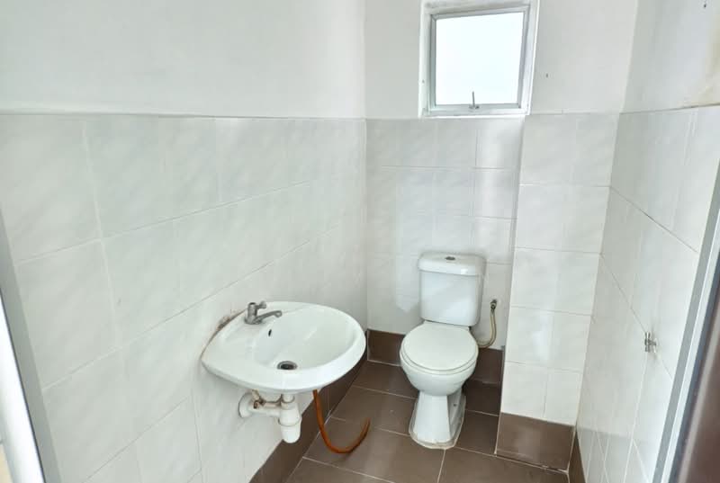 Kondominium untuk Disewa di Kepong Sentral Condominium - TOMMY TAN - Bathroom - PropertyGuru.com.my