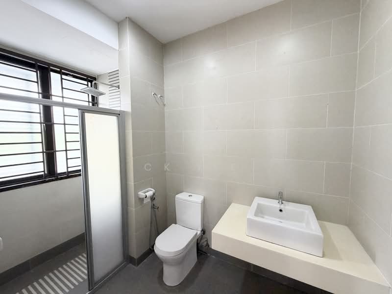 Semi-Detached House for Sale in Bandar Kinrara Seksyen 8 (Bandar Kinrara) - CK Yee - Bathroom - PropertyGuru.com.my