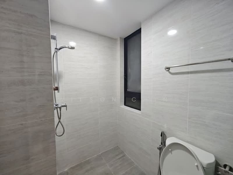 Servis Apartment untuk Disewa di Baron Residence @ Lake City - Wilson Chin - Bathroom - PropertyGuru.com.my
