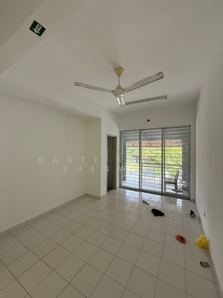 Rumah Teres 2 Tingkat untuk Dijual di Taman Saga Emas (Kajang) - Dante Leong Zhenwen - Living Room - PropertyGuru.com.my