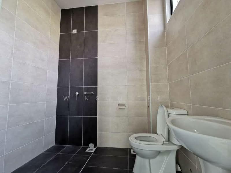 Cluster House for Sale in Skudai (Johor) - Winson Tee - Bathroom - PropertyGuru.com.my