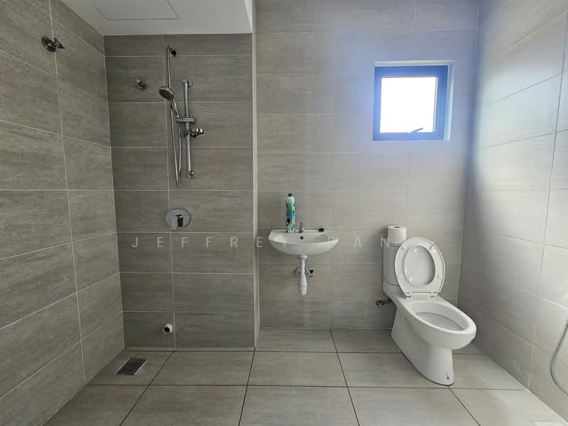 Semi-Detached House for Sale in Batu 9 (Cheras) - Jeffrey Pang - Bathroom - PropertyGuru.com.my