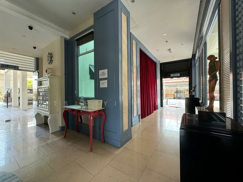 Condominium for Sale at Seri Manis - Tsie Yinn Lua - Entrance - PropertyGuru.com.my