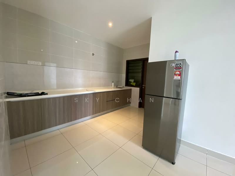 Condominium for Sale at Paraiso Residence @ The Earth - Sky Chan - Kitchen - PropertyGuru.com.my