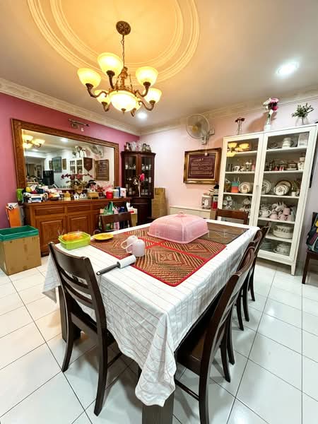 Rumah Teres 2 Tingkat untuk Dijual di Seksyen 5 (Kota Damansara) - Victor Liew - Dining Room - PropertyGuru.com.my