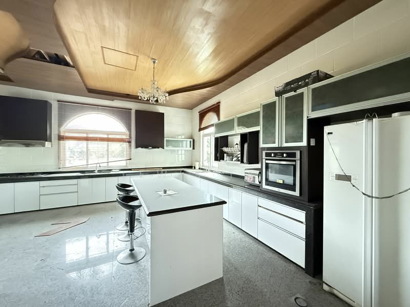 Bungalow for Sale in Country Heights (Kajang) - Lewis Tam - Kitchen - PropertyGuru.com.my