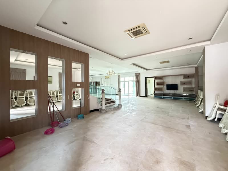 Bungalow for Sale in Country Heights (Kajang) - Lewis Tam - PropertyGuru.com.my
