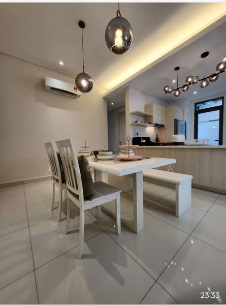 Kondominium untuk Disewa di Venice Hill - Xindy Chia - Dining Room - PropertyGuru.com.my