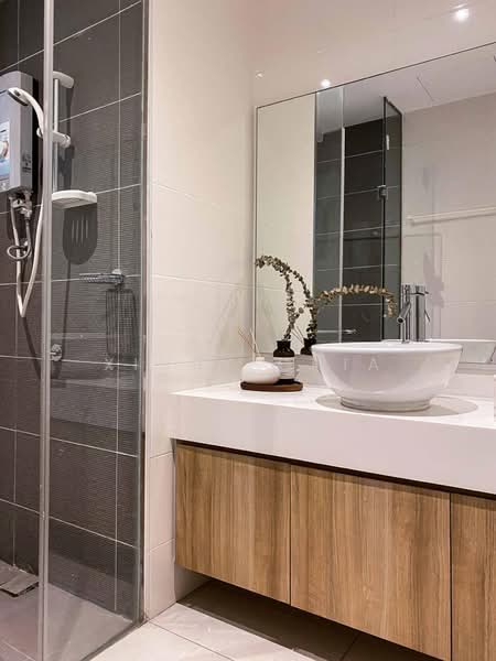 Kondominium untuk Disewa di Venice Hill - Xindy Chia - Bathroom - PropertyGuru.com.my
