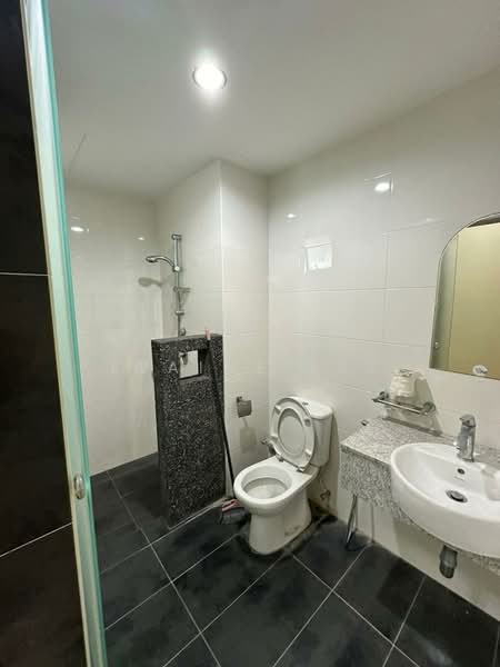 Condominium for Rent at Platino Condominium - Elaine Lee - Bathroom - PropertyGuru.com.my