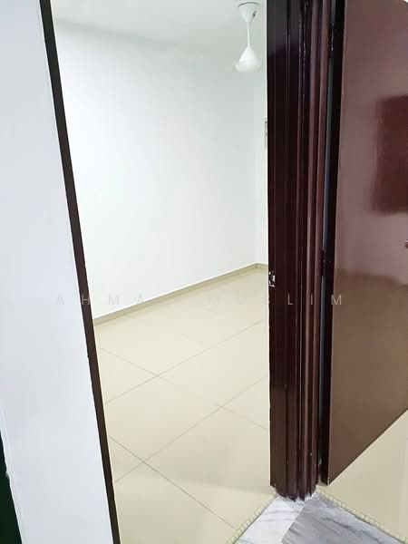 Pangsapuri untuk Dijual di Riverdale Park Apartments - Ahmad Muslim - PropertyGuru.com.my