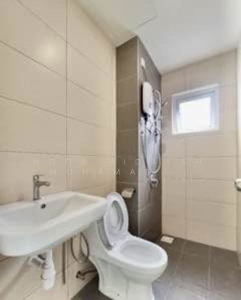 Condominium for Sale at The Holmes 1 - Noor Hidayah Mohamad Noor - Bathroom - PropertyGuru.com.my