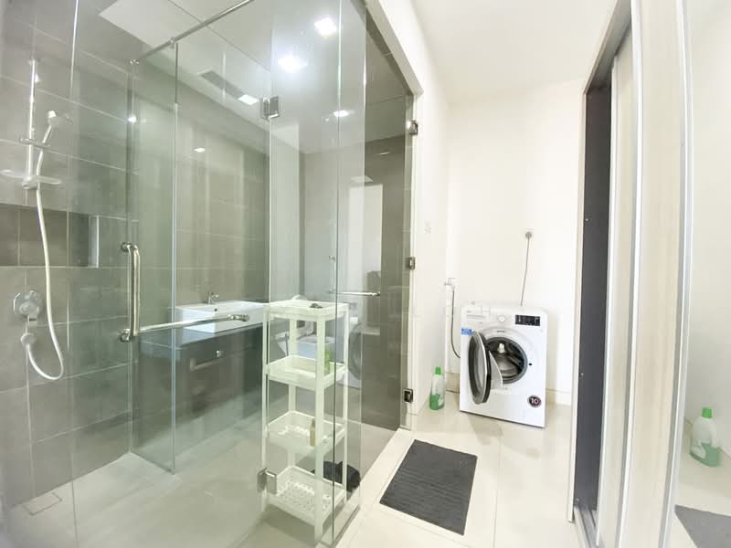 Servis Apartment untuk Disewa di Tropicana Gardens - Dixon Loh - Bathroom - PropertyGuru.com.my