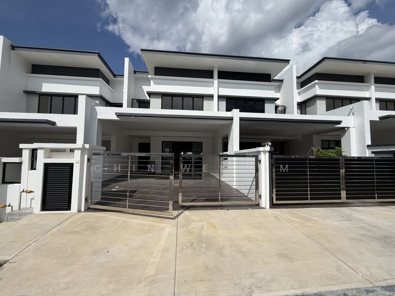 Rumah Teres 2 Tingkat untuk Dijual di Kluang (Johor) - Chin Wei Lim - Exterior - PropertyGuru.com.my
