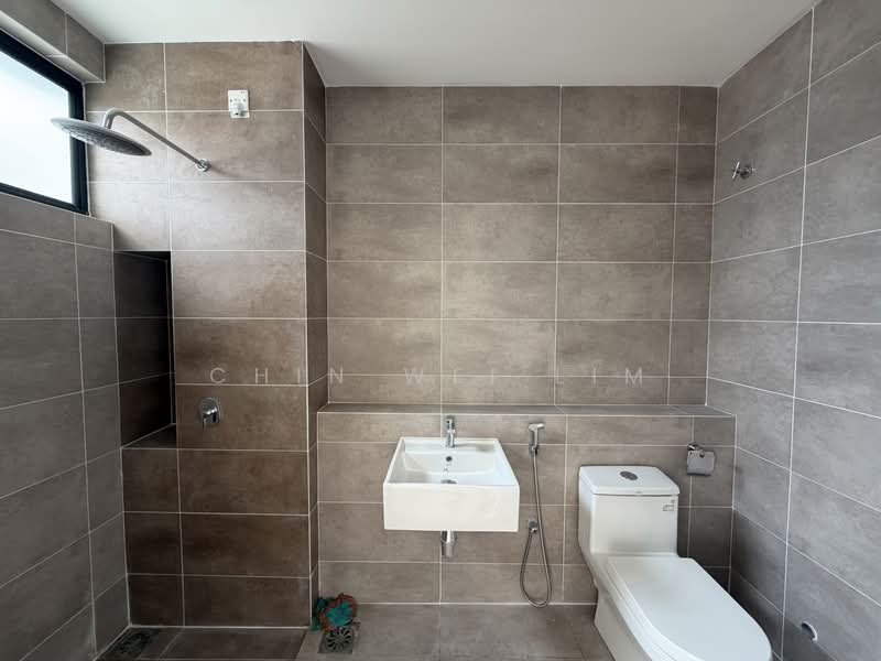 Rumah Teres 2 Tingkat untuk Dijual di Kluang (Johor) - Chin Wei Lim - Bathroom - PropertyGuru.com.my