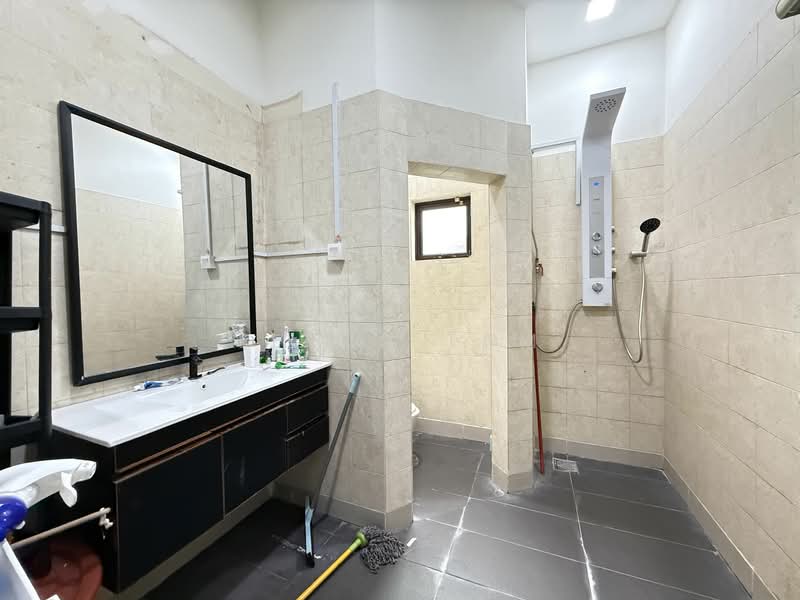 Bungalow for Sale in Country Heights (Kajang) - Lewis Tam - PropertyGuru.com.my