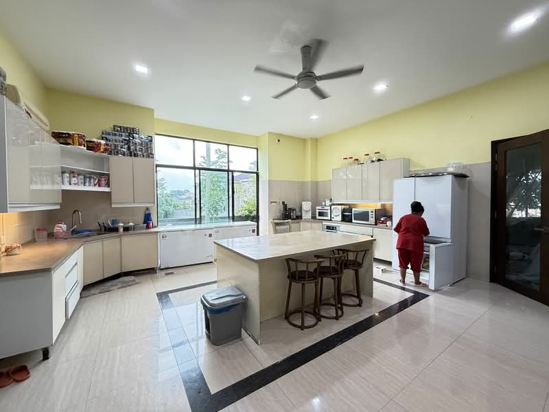 Bungalow for Sale in Country Heights (Kajang) - Lewis Tam - PropertyGuru.com.my