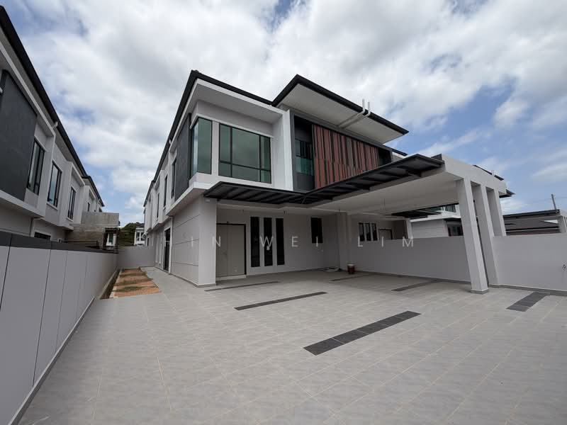 Rumah Berkembar untuk Dijual di Kluang (Johor) - Chin Wei Lim - Exterior - PropertyGuru.com.my