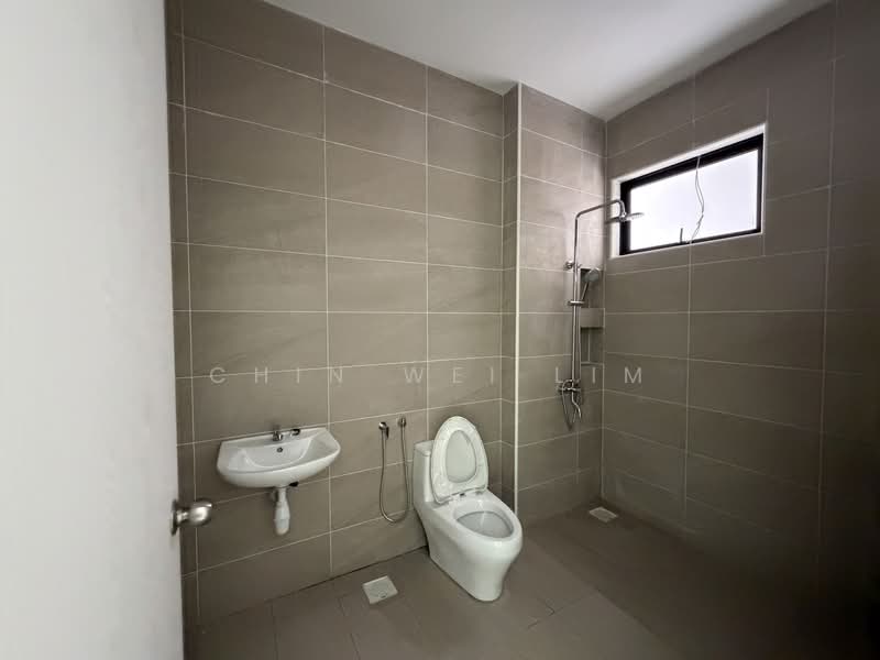 Rumah Berkembar untuk Dijual di Kluang (Johor) - Chin Wei Lim - Bathroom - PropertyGuru.com.my
