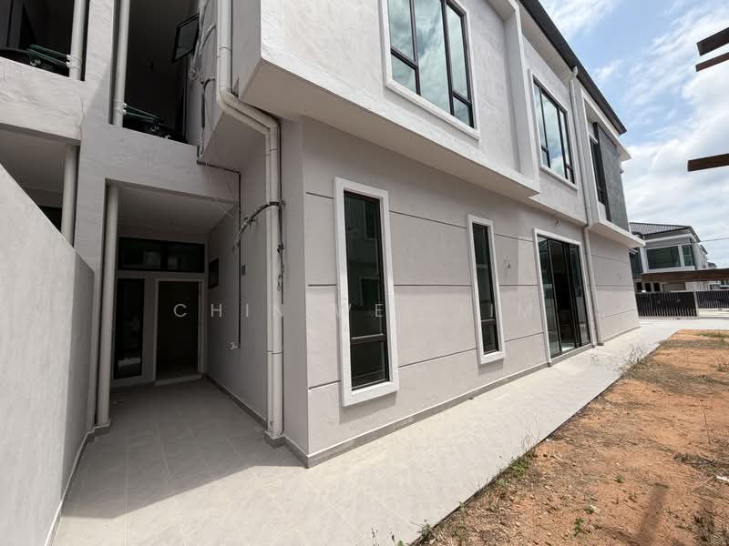 Rumah Berkembar untuk Dijual di Kluang (Johor) - Chin Wei Lim - PropertyGuru.com.my