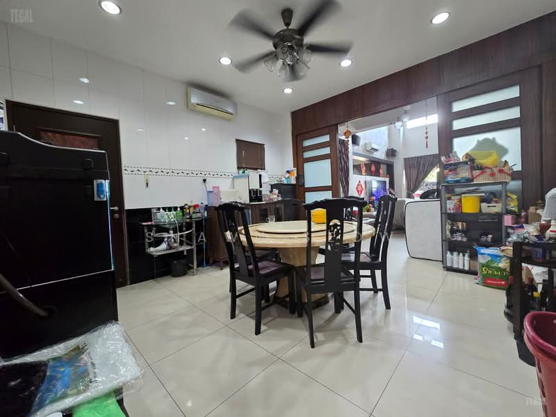 2.5-storey Terraced House for Sale in Ambang Botanic (Klang) - Shawn Seow - Dining Room - PropertyGuru.com.my