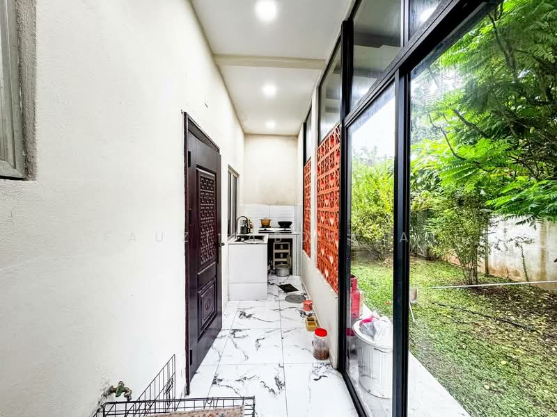 Bungalow for Sale in Kampung Jalan Kebun (Shah Alam) - Fauzi Abdullah - Kitchen - PropertyGuru.com.my