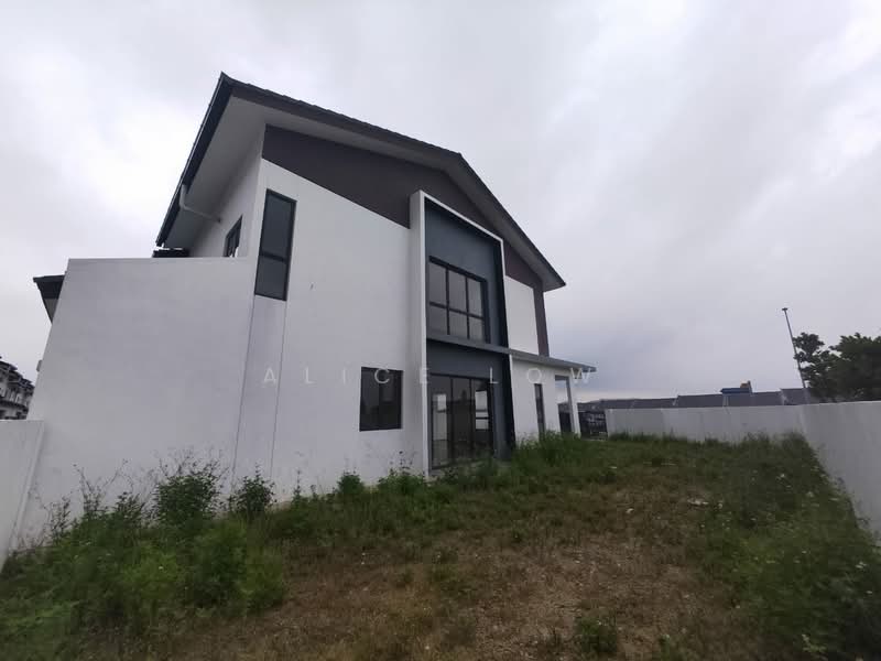 2-storey Terraced House for Sale in Rawang (Selangor) - Alice Low - Exterior - PropertyGuru.com.my