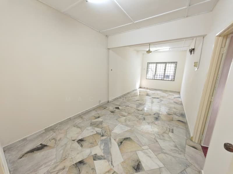 Rumah Teres 2 Tingkat untuk Disewa di Taman Bukit Mewah (Kajang) - Mac Chong - Living Room - PropertyGuru.com.my