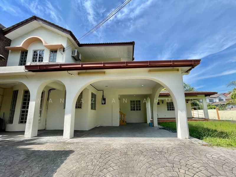 Rumah Berkembar untuk Dijual di Seksyen 9 (Shah Alam) - Wan Azlan Ahmad - PropertyGuru.com.my