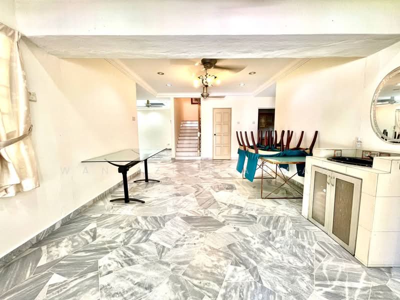 Rumah Berkembar untuk Dijual di Seksyen 9 (Shah Alam) - Wan Azlan Ahmad - PropertyGuru.com.my