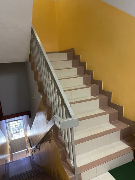 Kedai / Pejabat untuk Dijual di Petaling Jaya (Selangor) - Jenice SH Goh - Corridor - PropertyGuru.com.my