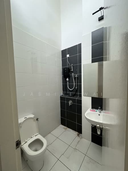 Rumah Teres 2 Tingkat untuk Dijual di Semenyih (Selangor) - Jasmine Wai - Bathroom - PropertyGuru.com.my