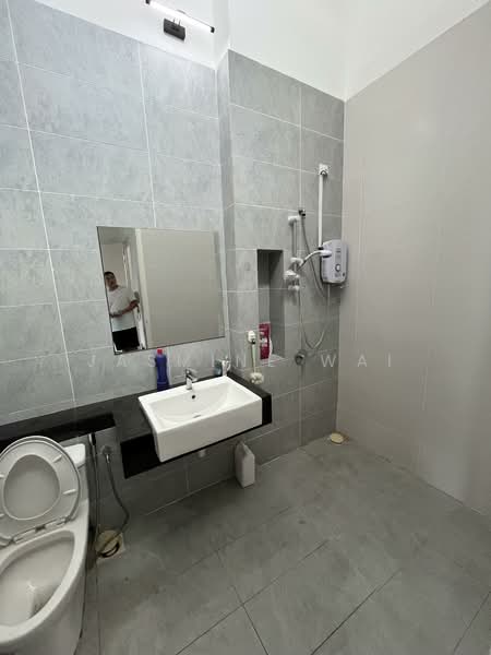 Rumah Teres 2 Tingkat untuk Dijual di Semenyih (Selangor) - Jasmine Wai - Bathroom - PropertyGuru.com.my