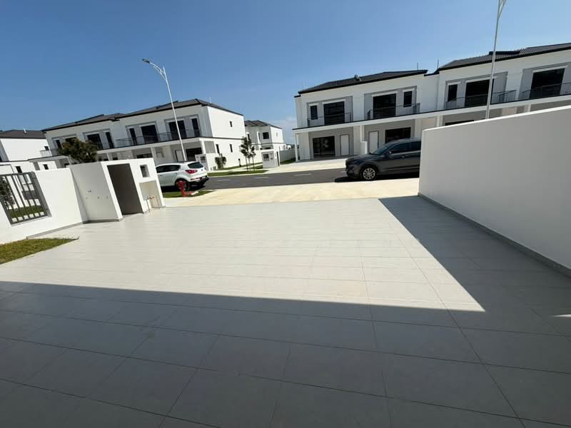 Cluster House for Sale in Iskandar Puteri (Nusajaya) (Johor) - Shirley Pang - Exterior - PropertyGuru.com.my