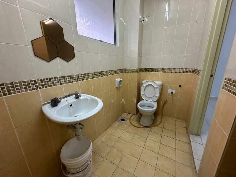 2-storey Terraced House for Sale in Bandar Sungai Long (Selangor) - Esharani . - Bathroom - PropertyGuru.com.my