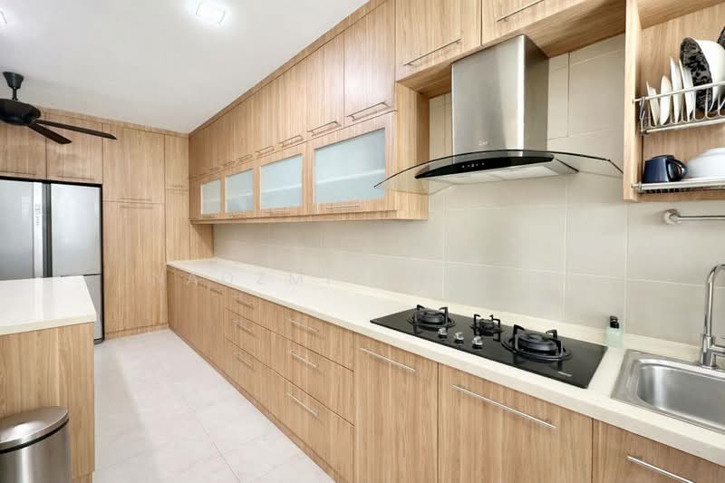 Rumah Teres 2.5 Tingkat untuk Dijual di Bukit Antarabangsa (Ulu Kelang) - Nadzmie Nasir - Kitchen - PropertyGuru.com.my