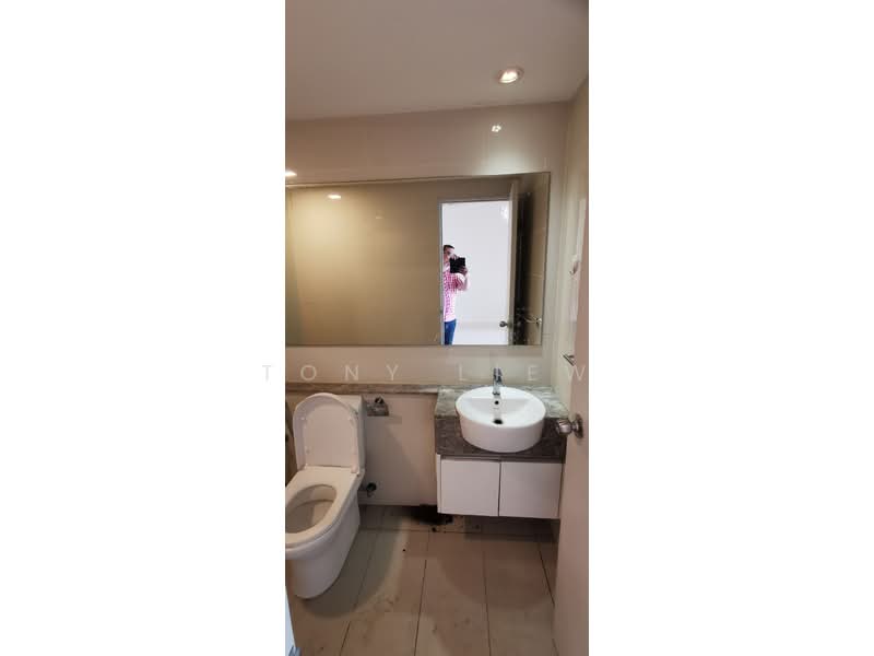 Service Residence for Sale at DEX Suites 2.0 (Tower B) @ Kiara East - Tony Liew - Bathroom - PropertyGuru.com.my