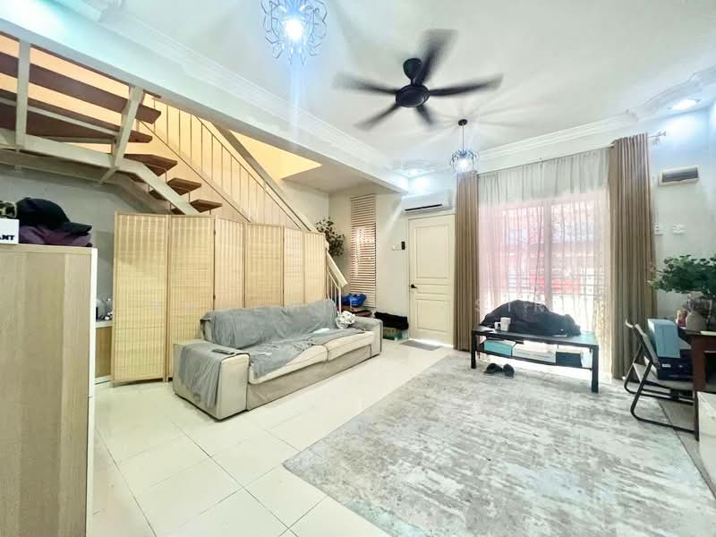 2-storey Terraced House for Sale in Bandar Saujana Putra (Tanjong Duabelas) - Nadzmie Nasir - Living Room - PropertyGuru.com.my