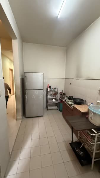 Townhouse for Sale in Sungai Buloh (Selangor) - Mohd Nazri Alias - Kitchen - PropertyGuru.com.my
