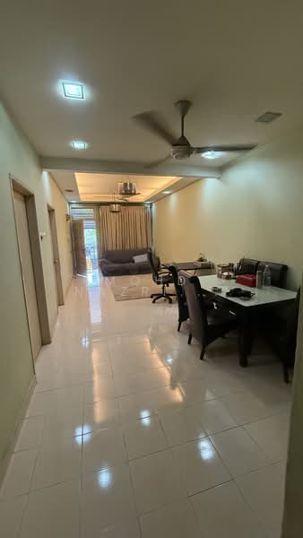 Townhouse for Sale in Sungai Buloh (Selangor) - Mohd Nazri Alias - Living Room - PropertyGuru.com.my
