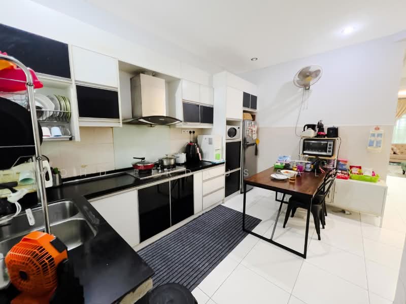 Rumah Teres 2 Tingkat untuk Dijual di Semenyih (Selangor) - Mohd Firdaus Salim - Kitchen - PropertyGuru.com.my