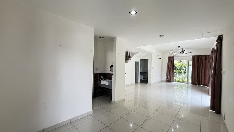 2-storey Terraced House for Sale in Bandar Tropicana Aman (Telok Panglima Garang) - Richard Low - Living Room - PropertyGuru.com.my