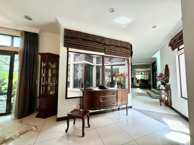 Semi-Detached House for Sale in Bukit Jelutong (Shah Alam) - Fauzi Abdullah - Living Room - PropertyGuru.com.my
