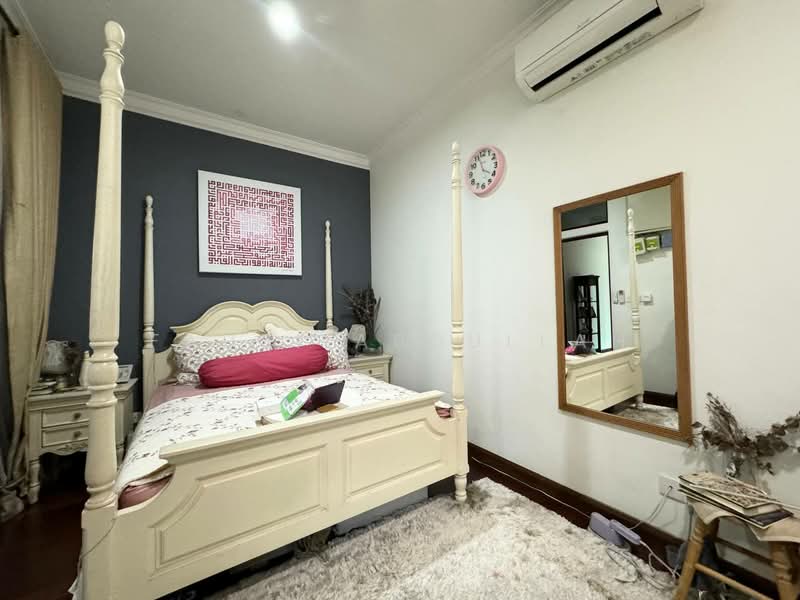Semi-Detached House for Sale in Bukit Jelutong (Shah Alam) - Fauzi Abdullah - Bedroom - PropertyGuru.com.my