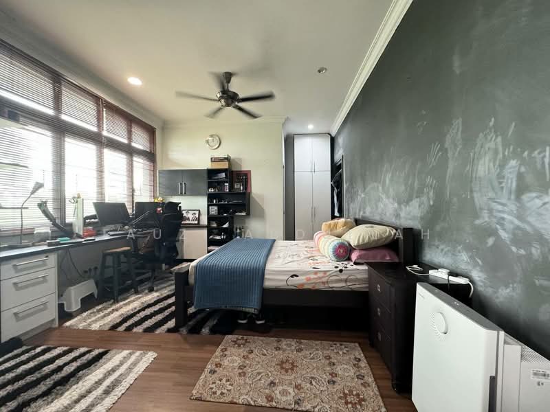 Semi-Detached House for Sale in Bukit Jelutong (Shah Alam) - Fauzi Abdullah - Bedroom - PropertyGuru.com.my