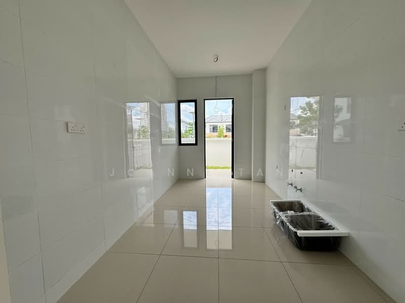 Rumah Berkembar untuk Dijual di Setia Eco Park (Setia Alam) - Joanne Tan - Kitchen - PropertyGuru.com.my